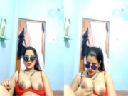 Horny Indian Bhabhi Shows Boobs